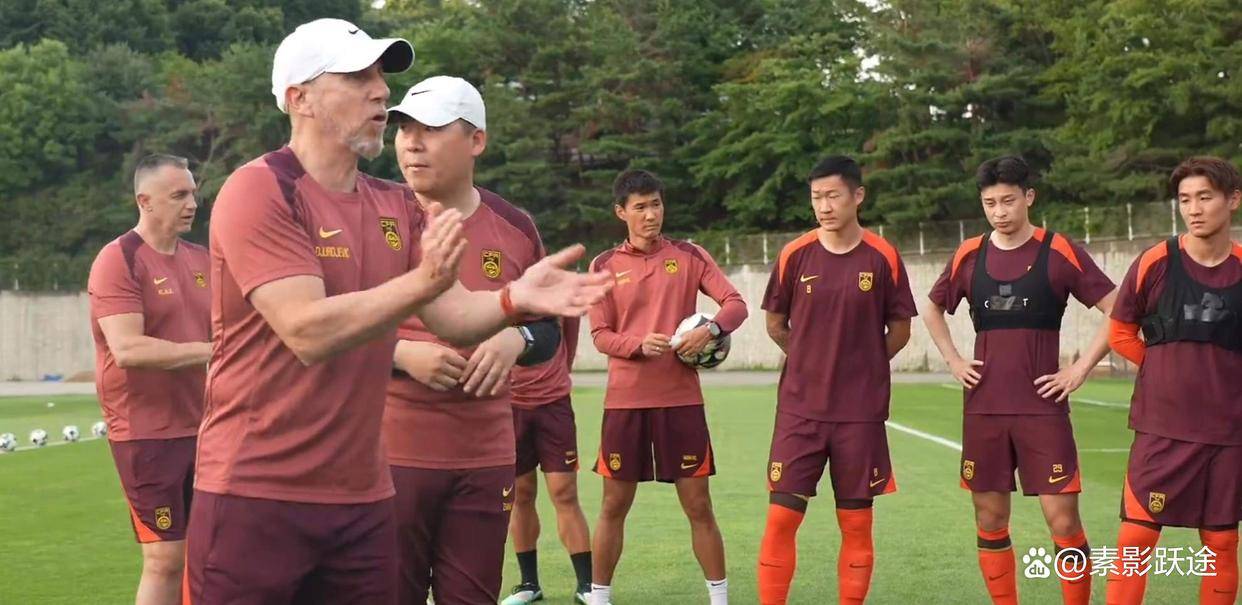 包含国足东亚杯第一队长浮出水面久尔杰维奇钦点不是颜骏凌和韦世豪的词条