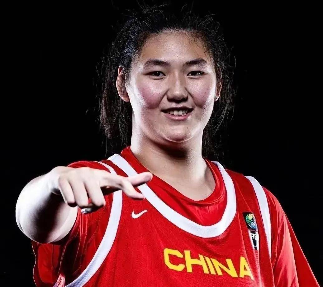 王佳琦出战7分钟，投篮3中2、罚球4中1得到5分1助攻2抢断的简单介绍