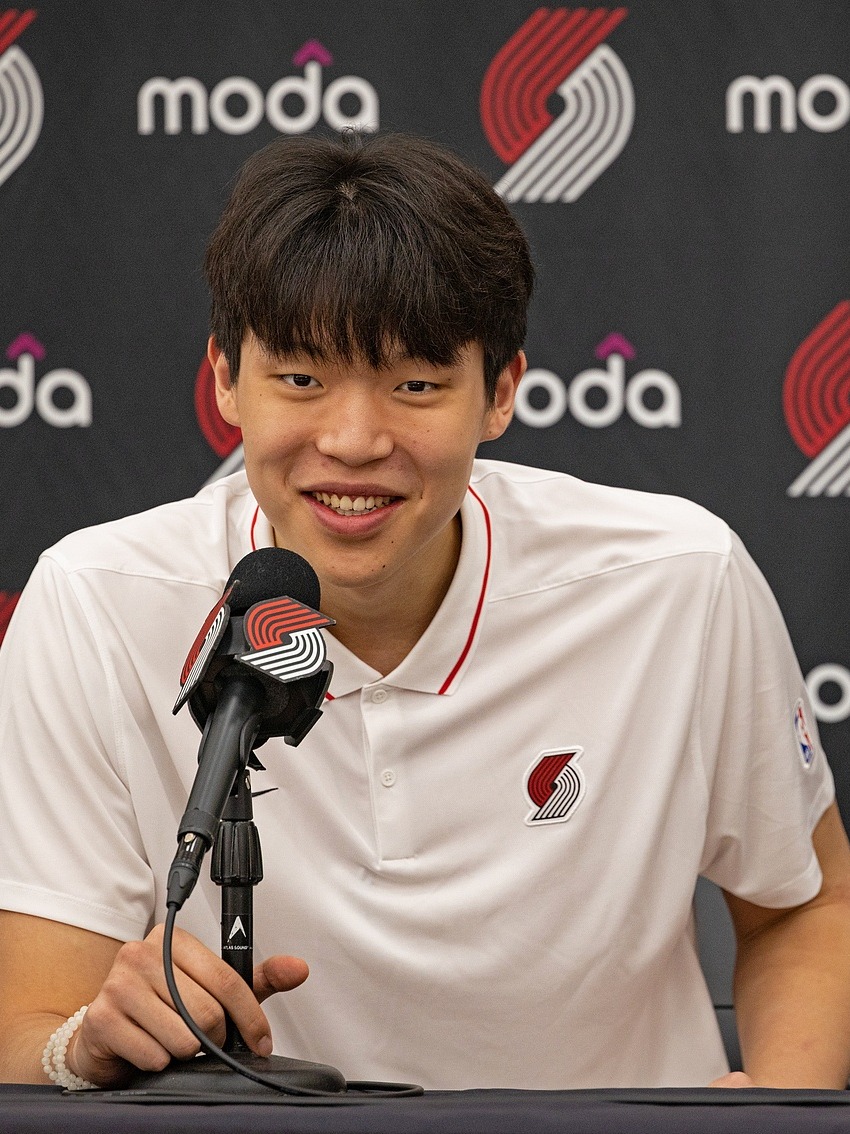 杨瀚森夏联收视率超整个季后赛开拓者零售额暴涨11倍