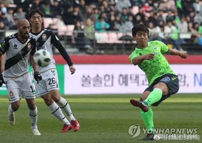 首尔FC客场三球击败悉尼FC，轻取亚冠胜利